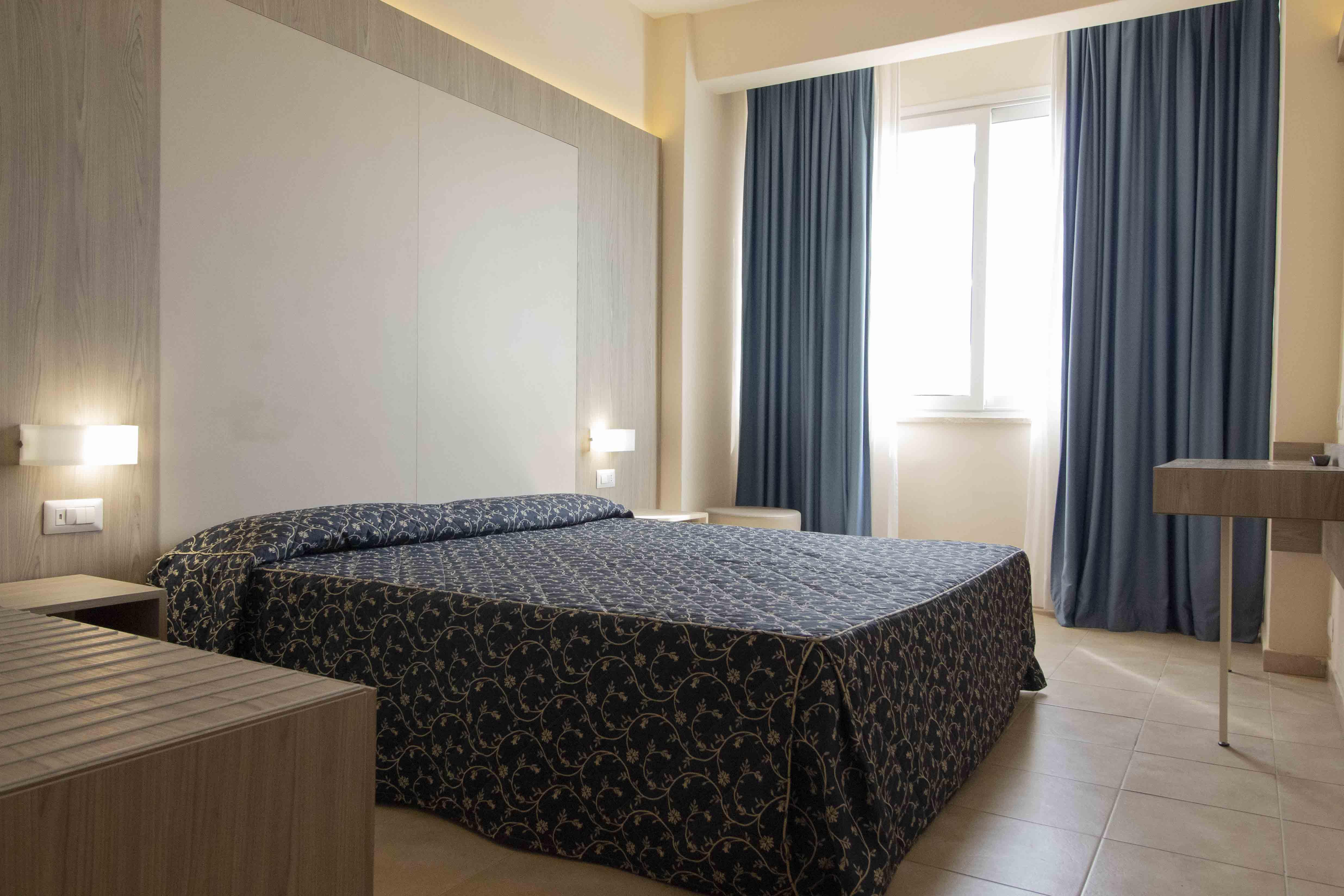 Hotel Mediterraneo Civitavecchia Exterior photo